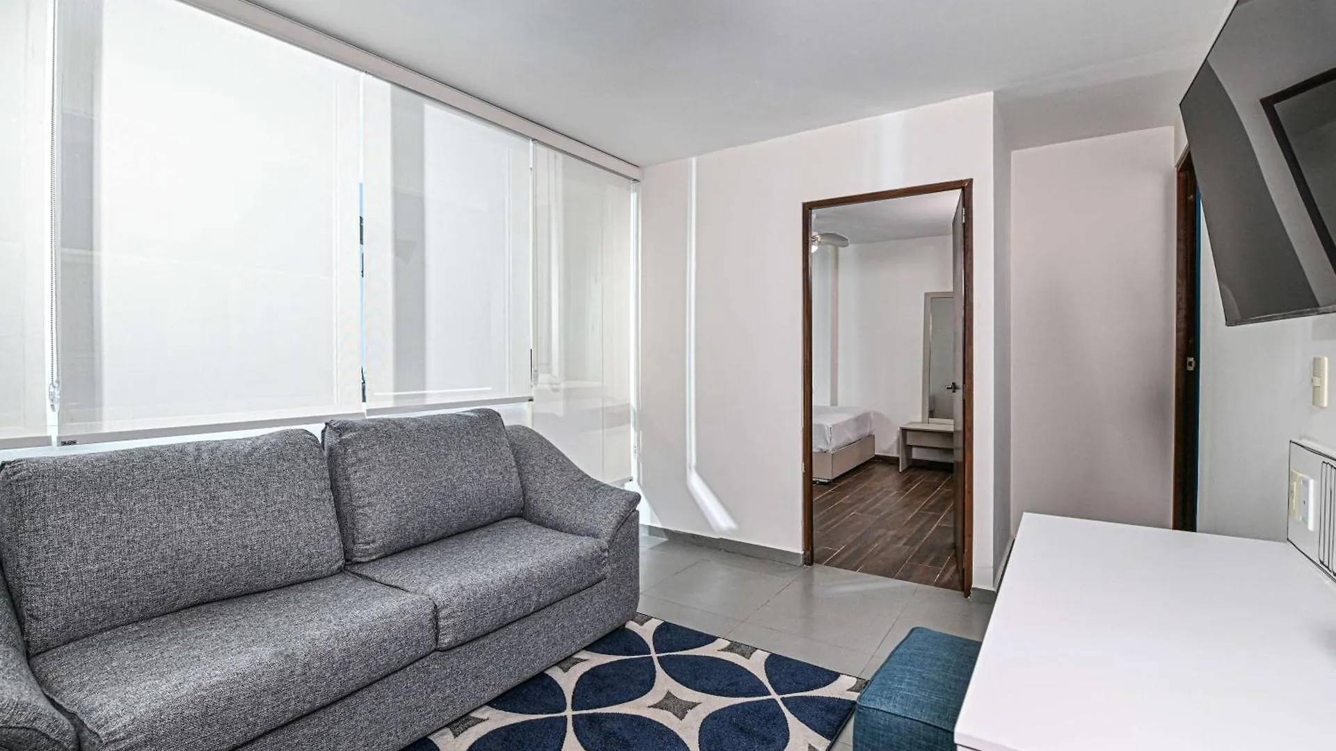 Vista Express Guadalajara Expo Surestay Collection By BW Zapopan 4*,